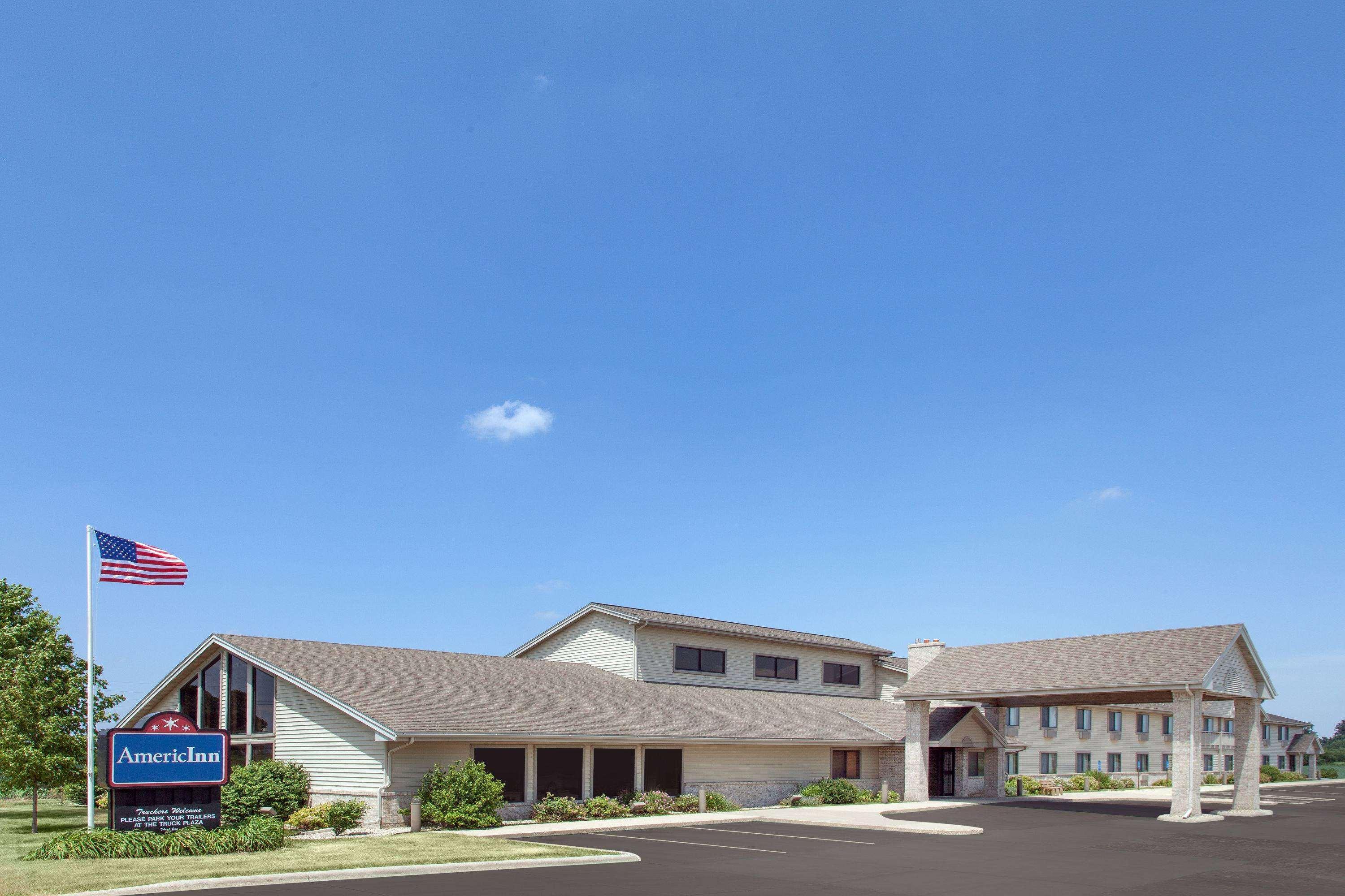 韦伯斯特城阿美瑞辛酒店 Webster City 外观 照片